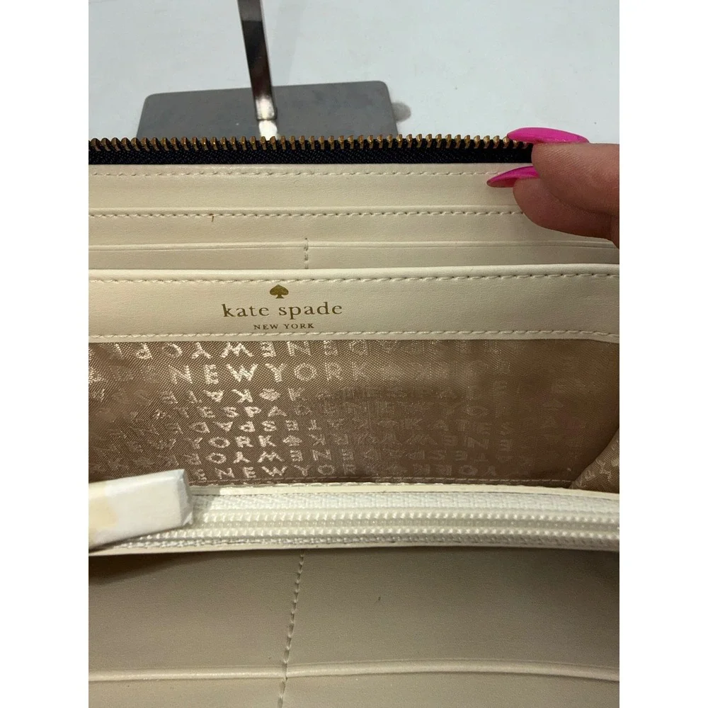 Kate Spade Neda Daycation Zip Around Wallet Red White Blue Stripe WLRU1182 NEW